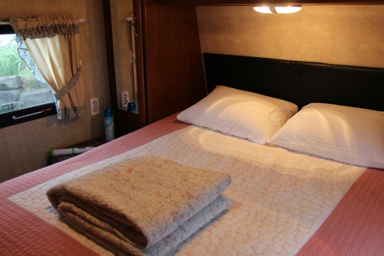 Mei The Caravan Jeju Exterior foto